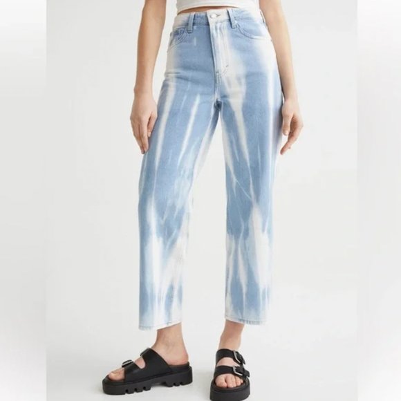 NWT H&M Light Washed Tie Dye Straight Leg Loose Fit Jeans - Picture 7 of 9